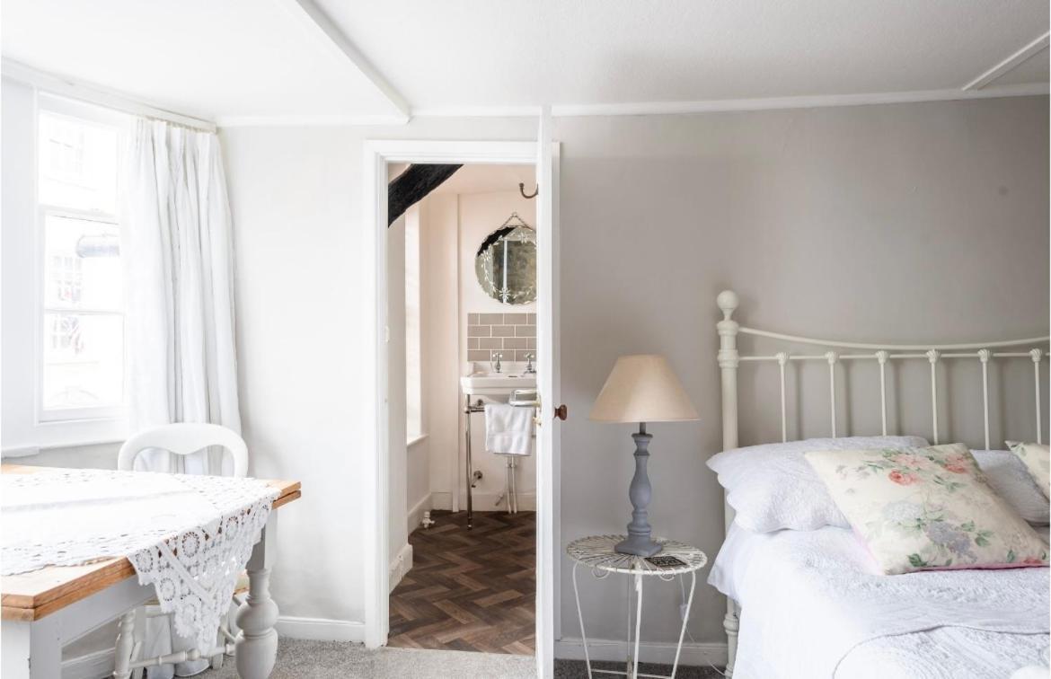 Room At The Inn 莱姆里吉斯 外观 照片